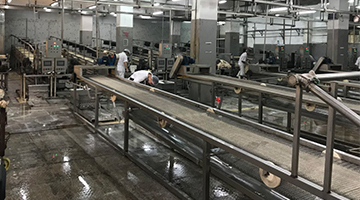 采用国际先进生产工艺，流水线生产